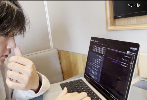 自制作弊器通过亚马逊面试，亚裔小伙的「朋克」创业路