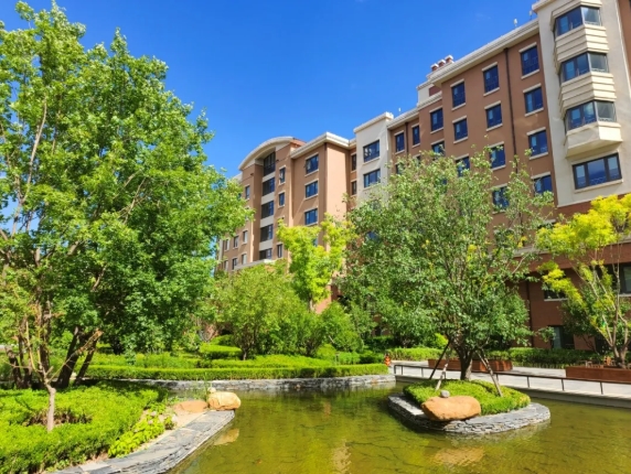 新华尊悦入选2025北京晚报养老服务创新案例_行业动态