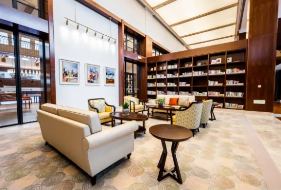 新华尊悦入选2025北京晚报养老服务创新案例_行业动态