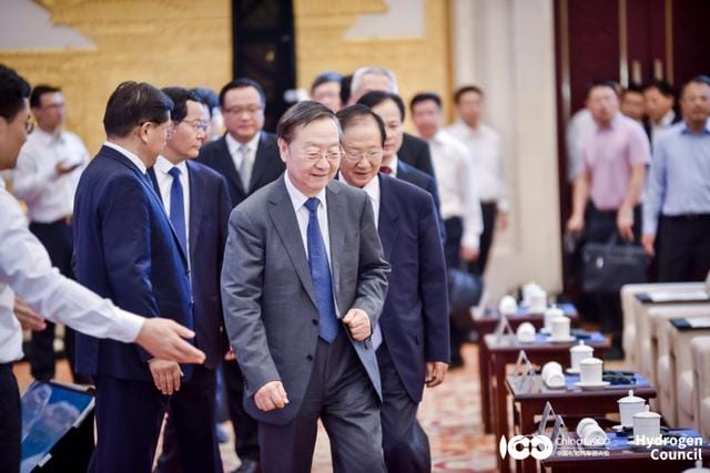 2019氢能产业发展创新峰会在济南召开