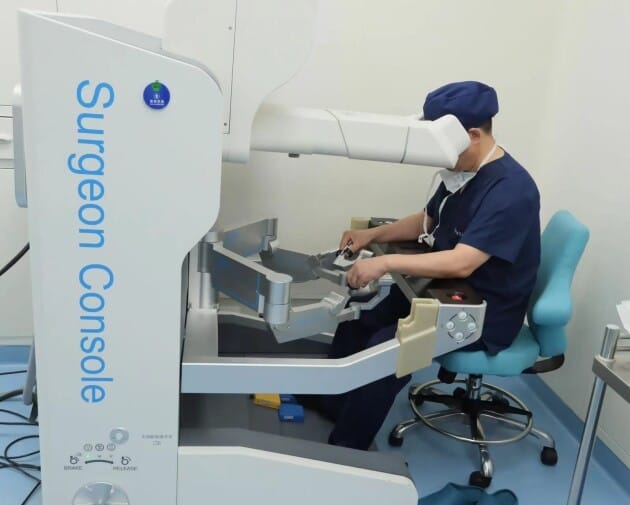 高难度手术直播——单孔机器人较大体积前列腺癌根治术_行业动态