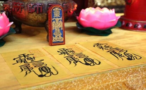 太岁符的作用与功效 太岁符的使用方法和注意事项