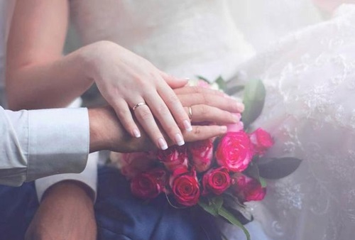 2025年9月结婚吉日一览表 老黄历2025年9月结婚吉日一览表